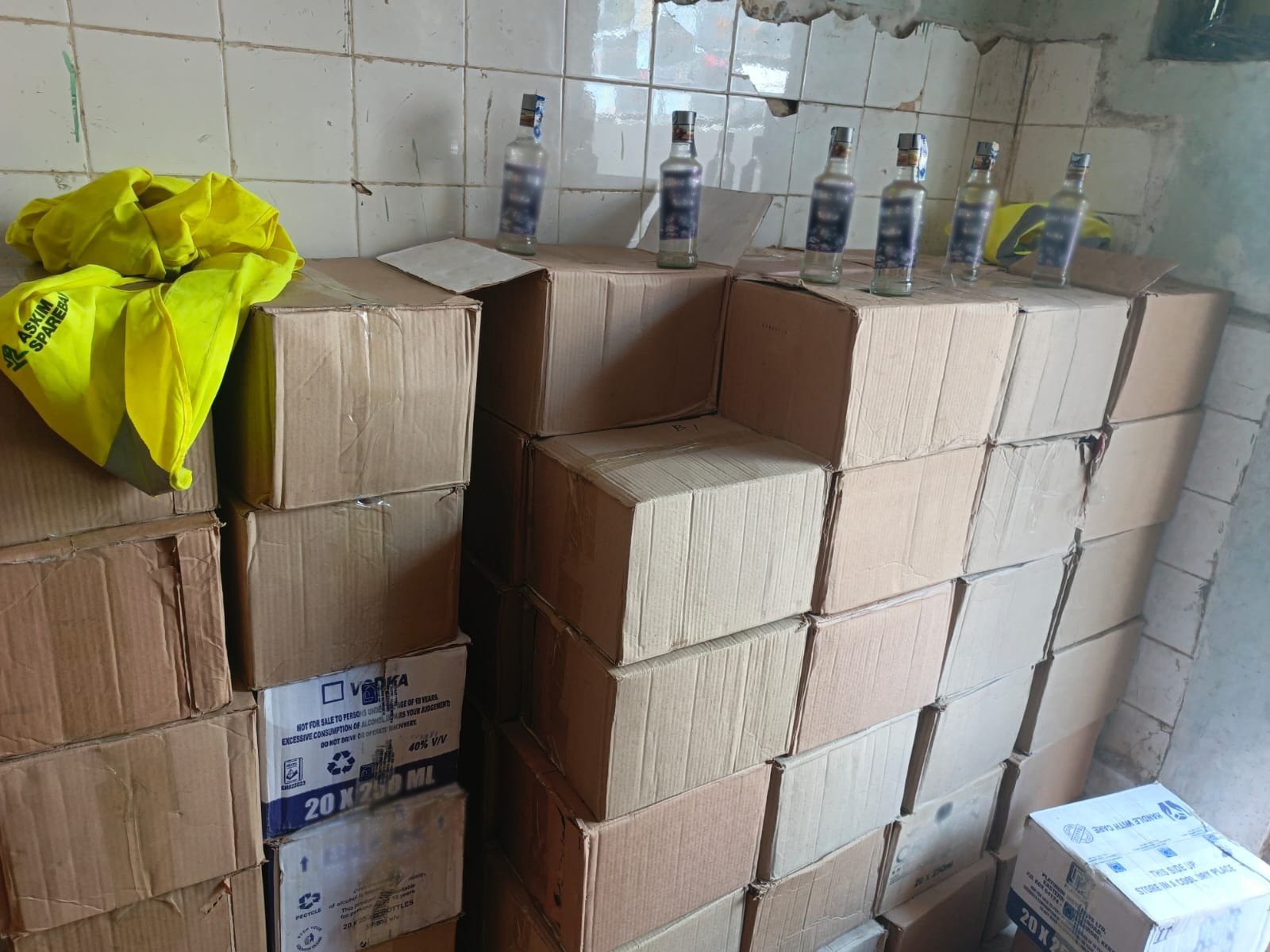 Safeguarding Public Health: ACA Inspectors Intercept Sh1.4M  of Suspected Counterfeit Liquor in Ngara Raid